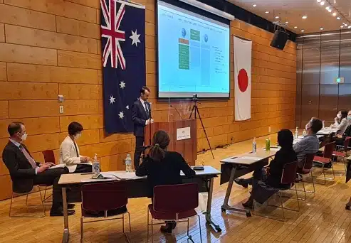 Export and market growth opportunities for Pink Lady® apples were discussed during recent trade mission to Japan